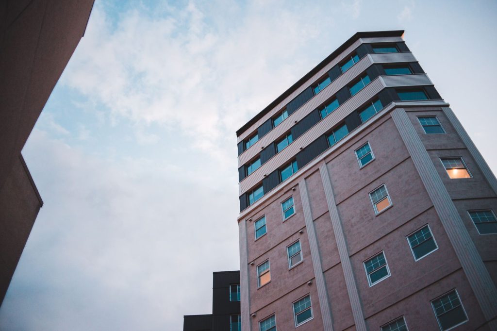 Immeuble résidentiel représentant l'investissement immobilier via les SCPI