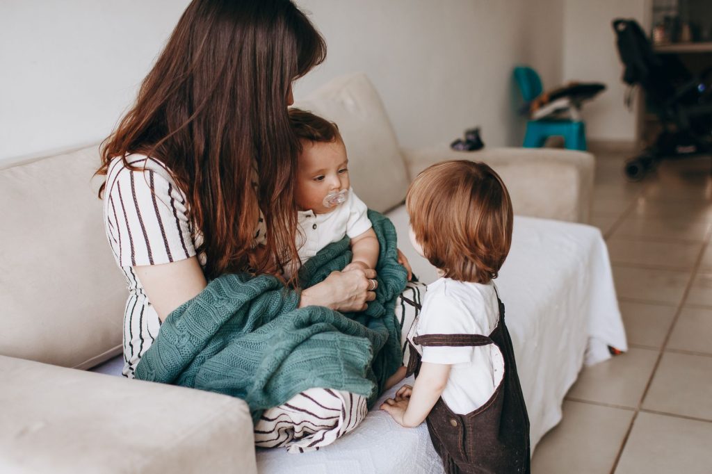 Famille avec enfants illustrant le quotient familial