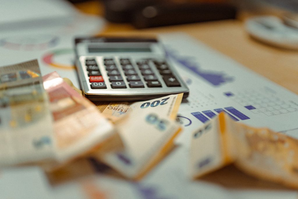 Calcul de la fiscalité et des abattements de l'assurance-vie au décès