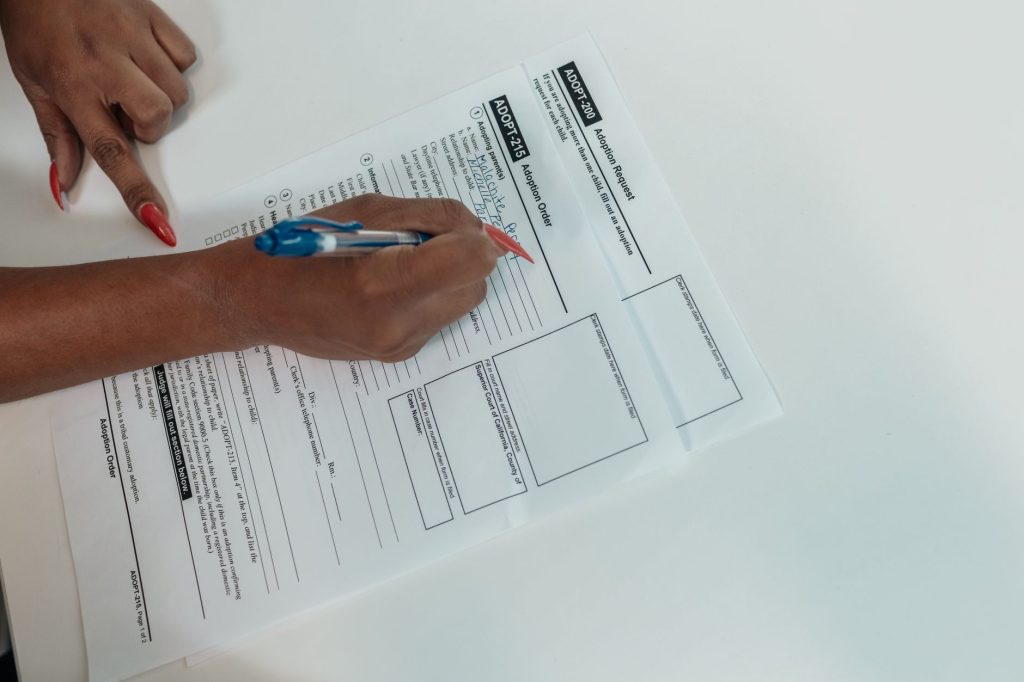 Signature du formulaire de demande unique de pension de réversion